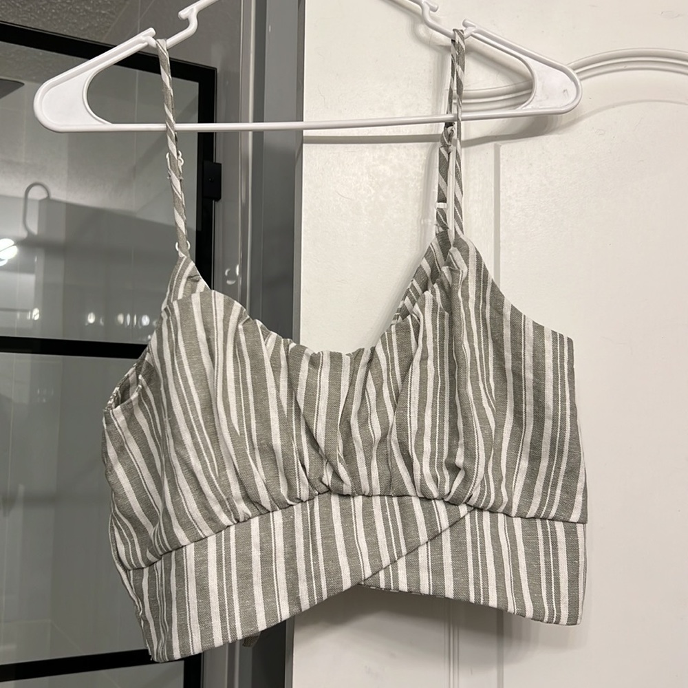 Stripped Crop Top